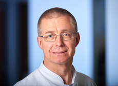 Herr Dr. med. Sevenich, Michael